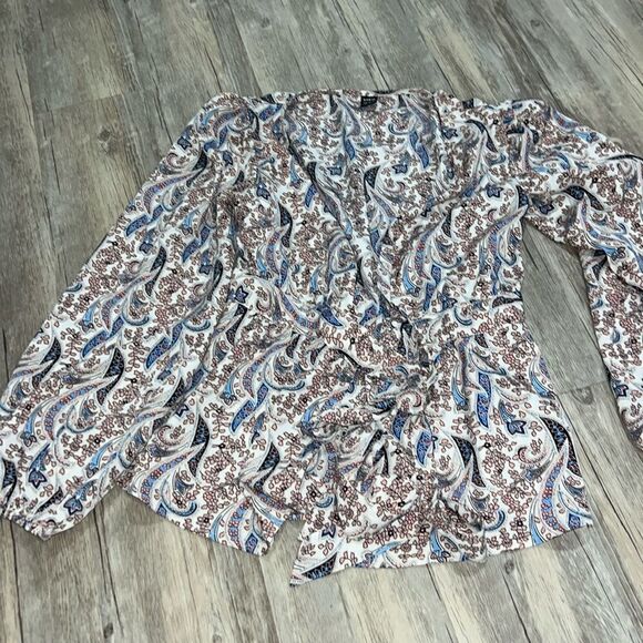 shein top  - Picture 1 of 3